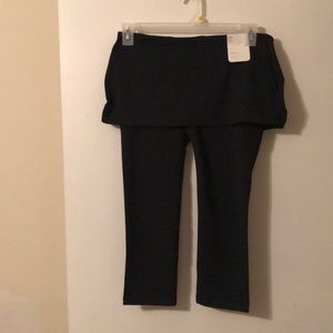 Gap Fit gFast Capri Leggings with Skirt